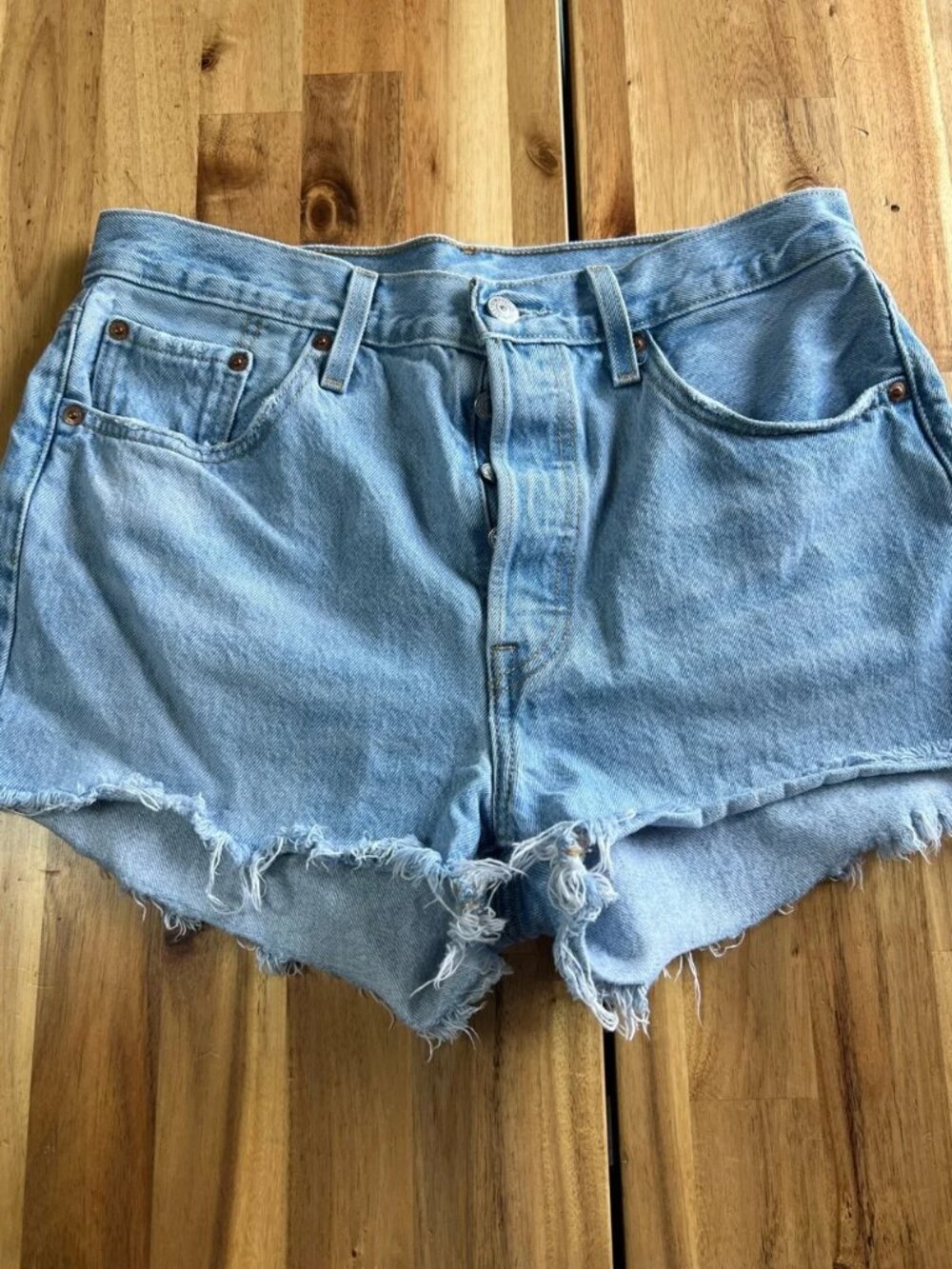 Levi’s 501 Button Fly Cutoff Denim Shorts Women’s W29 High Rise Light Wash